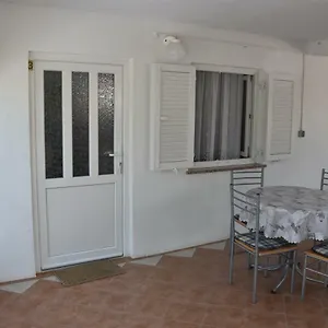 https://apartmani-novosel.primorje-gorskikotar.com